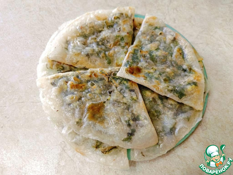 Чебуреки из рисовой бумаги с зеленью
