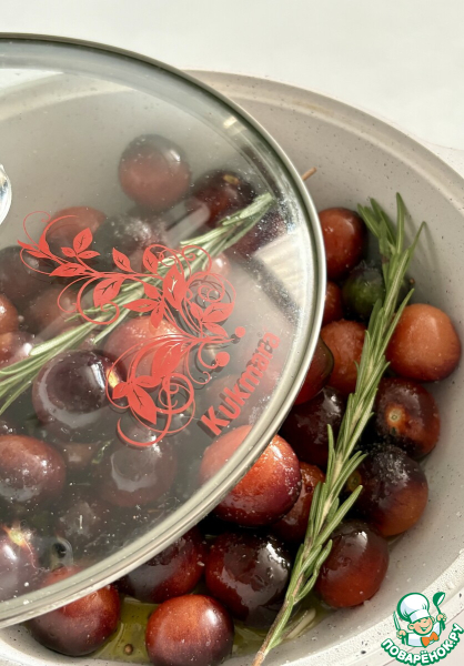 Черри конфи с кориандром и розмарином