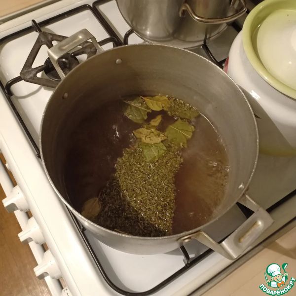 Домашняя грудинка, запеченная в фольге