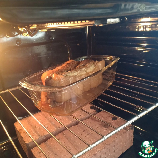 Домашняя грудинка, запеченная в фольге