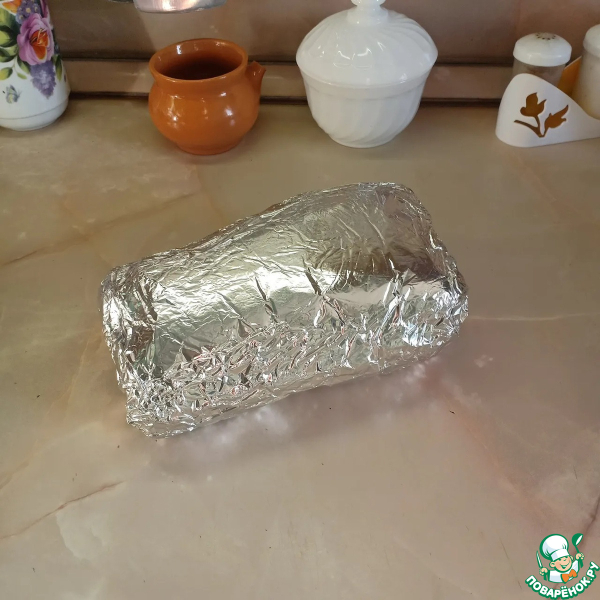 Домашняя грудинка, запеченная в фольге