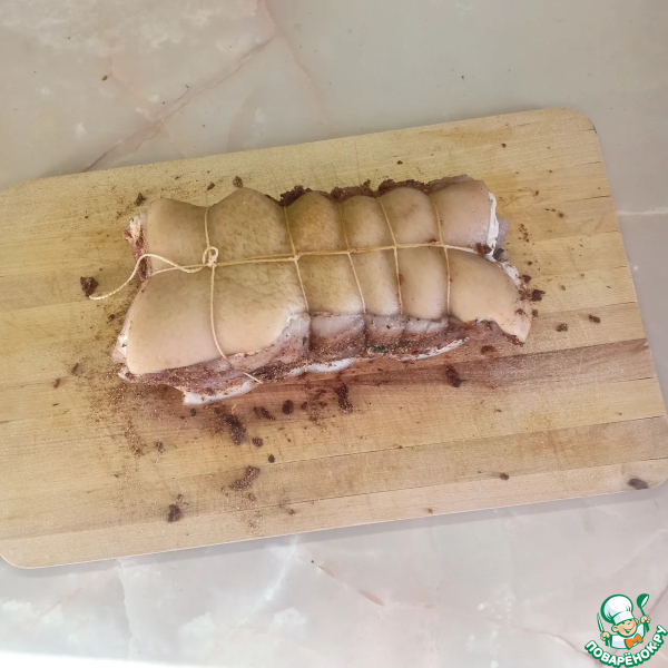 Домашняя грудинка, запеченная в фольге