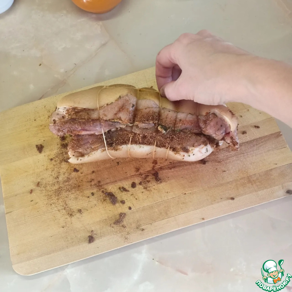 Домашняя грудинка, запеченная в фольге