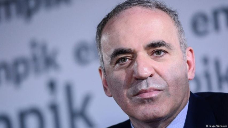 Если бы не Украина, танки РФ уже стояли бы в Польше: Каспаров резко раскритиковал НАТО