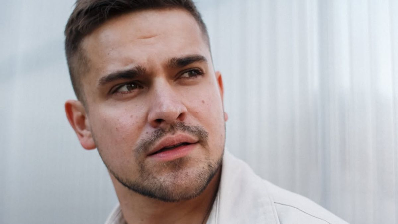 Где сейчас актер Максим Девизоров, который ушел воевать сразу после начала большого вторжения