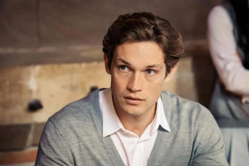 Главные актеры популярного немецкого сериала "Макстон-Холл": что о них известно