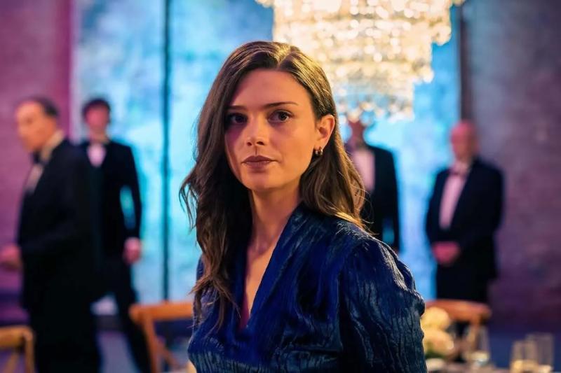 Главные актеры популярного немецкого сериала "Макстон-Холл": что о них известно