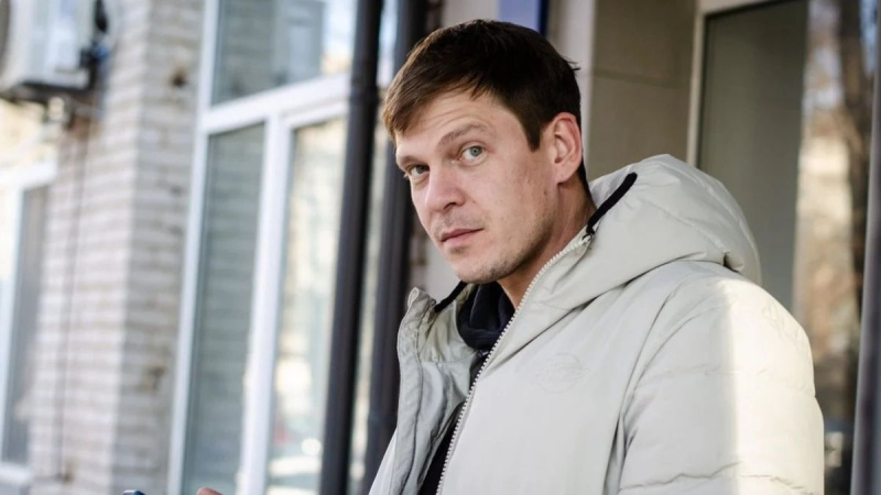 Главный актер "Женского доктора" честно признался, сколько тратит на жизнь в Киеве