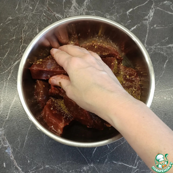 Говяжья печень в жировой сетке