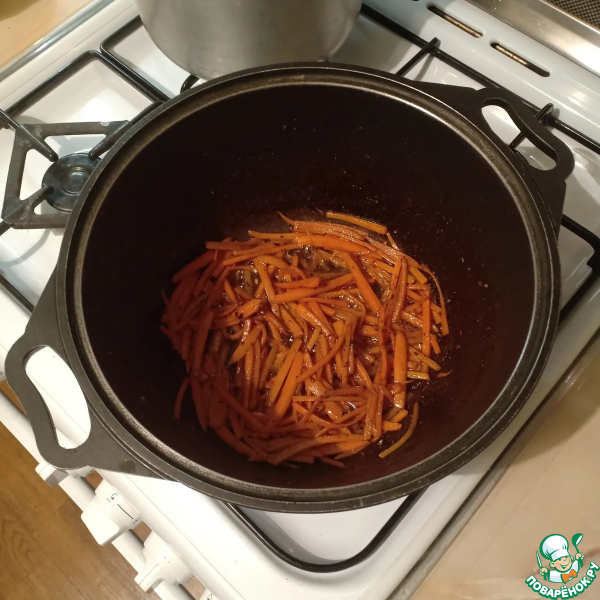 Гречневая лапша с говядиной и овощами