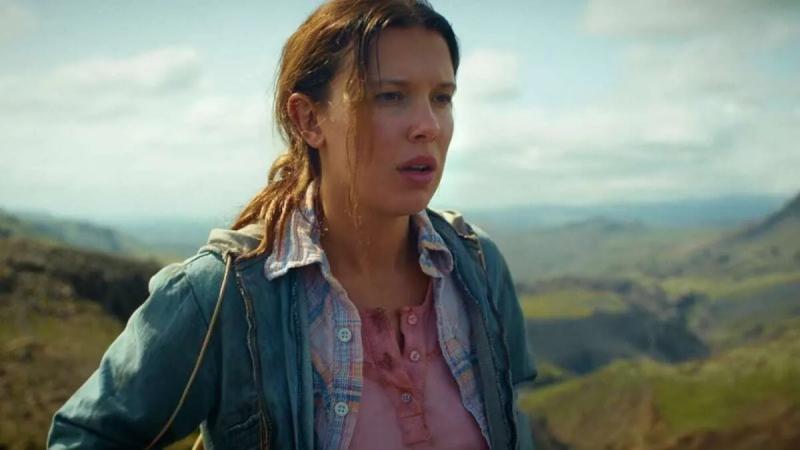 Играют на инструментах и увлекаются вязанием: хобби известных актеров