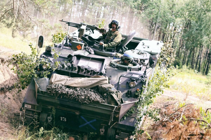 Италия передаст Украине 400 бронетранспортеров M113