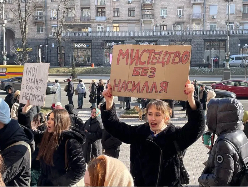 Изнасилование и сексуальное насилие над студентками: все о деле скандального Белоуса
