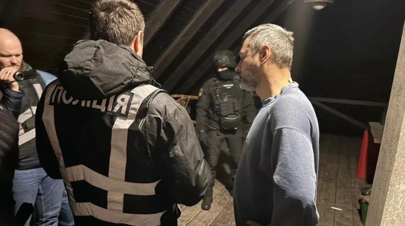 Изнасилование и сексуальное насилие над студентками: все о деле скандального Белоуса
