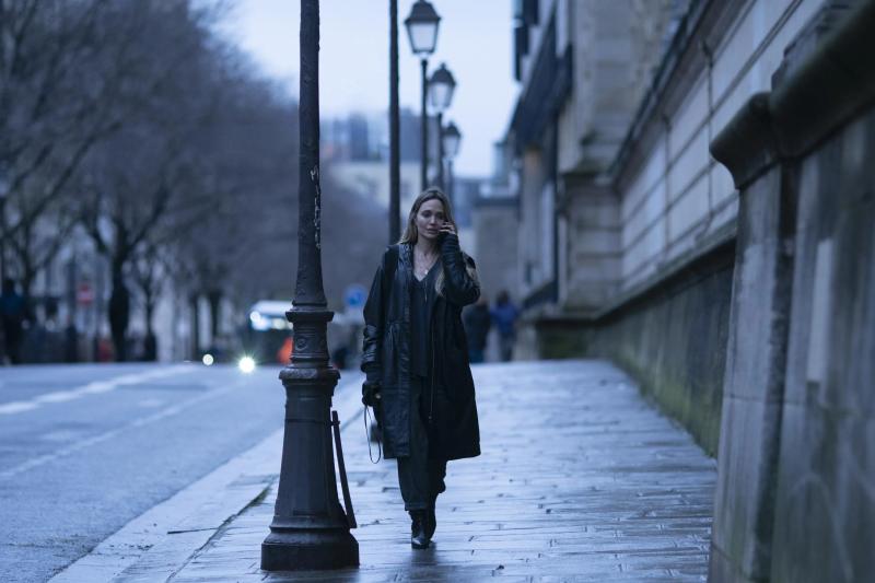 Я очень рано потеряла маму и бабушку, &ndash; Анджелина Джоли о личной роли в фильме "Кутюр"