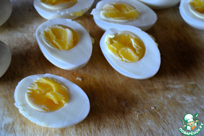 Яйца, фаршированные иваси