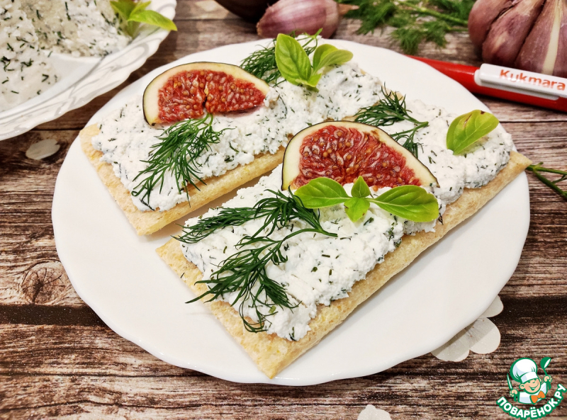 Йогуртовый сыр с чесноком и укропом