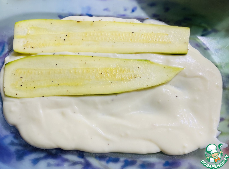 Кабачковая лазанья с фаршем и соусом бешамель