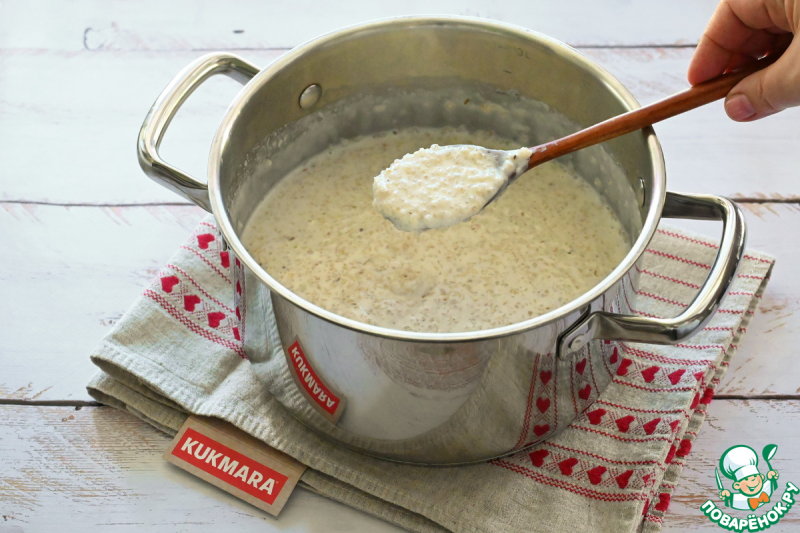 Классическая ячневая каша на молоке