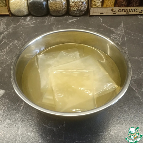 Колбаса рубленая из свинины и курицы