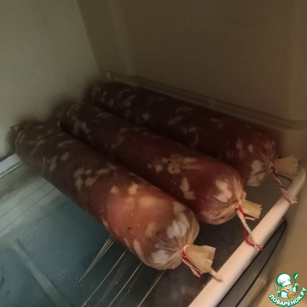 Колбаса рубленая из свинины и курицы