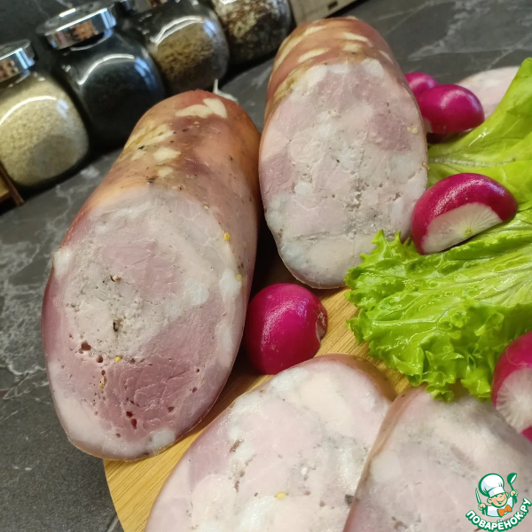 Колбаса рубленая из свинины и курицы