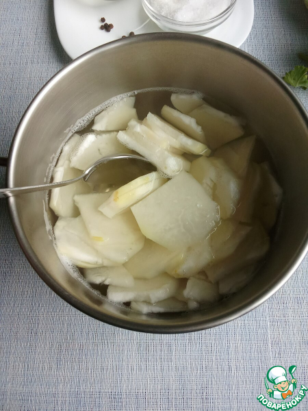 Кольраби маринованная