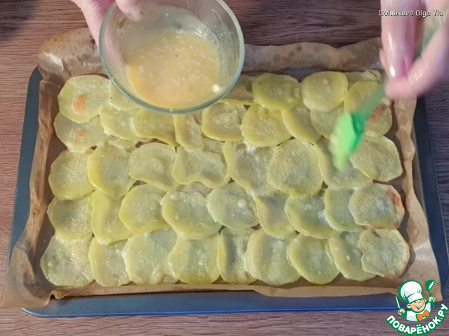 Котлетный фарш в картофельной чешуе