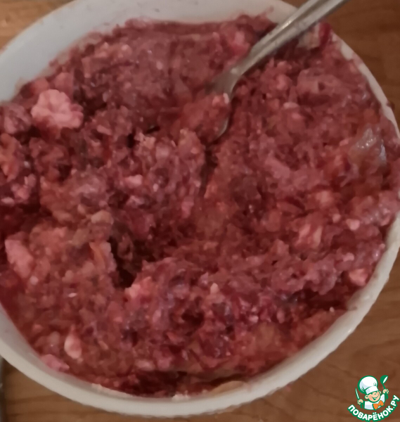 Котлеты с яблоком, свеклой и фета