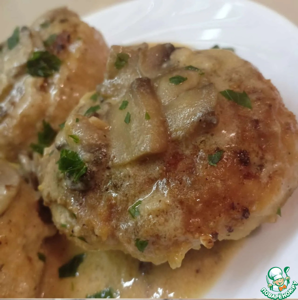 Котлеты в грибном соусе