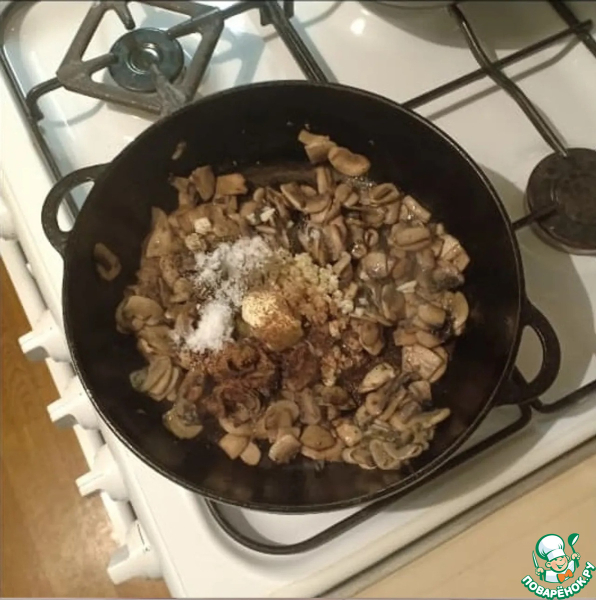 Котлеты в грибном соусе