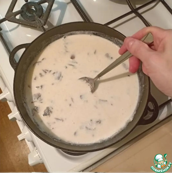 Котлеты в грибном соусе