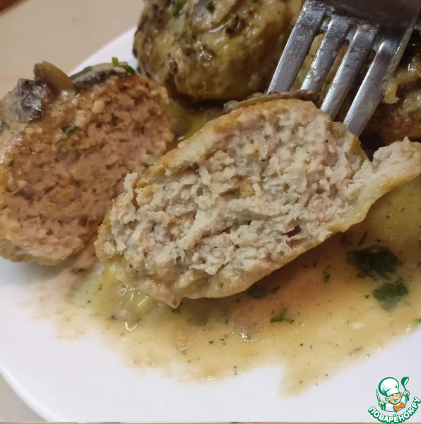 Котлеты в грибном соусе