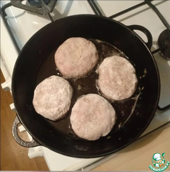 Котлеты в грибном соусе