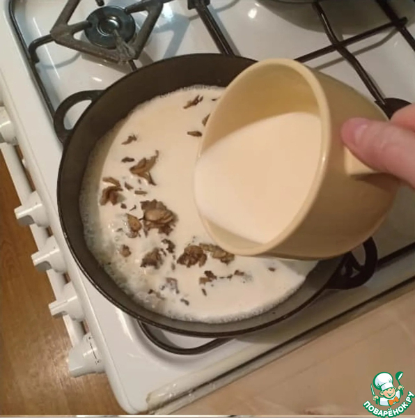 Котлеты в грибном соусе