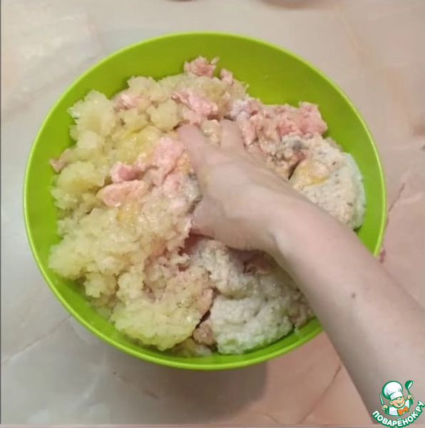 Котлеты в грибном соусе