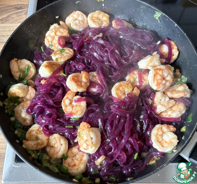 Креветки со стеклянной лапшой по-азиатски