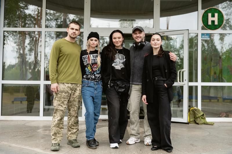 Культовый сериал "Первые ласточки" возвращается: начались съемки продолжения легендарного сериала