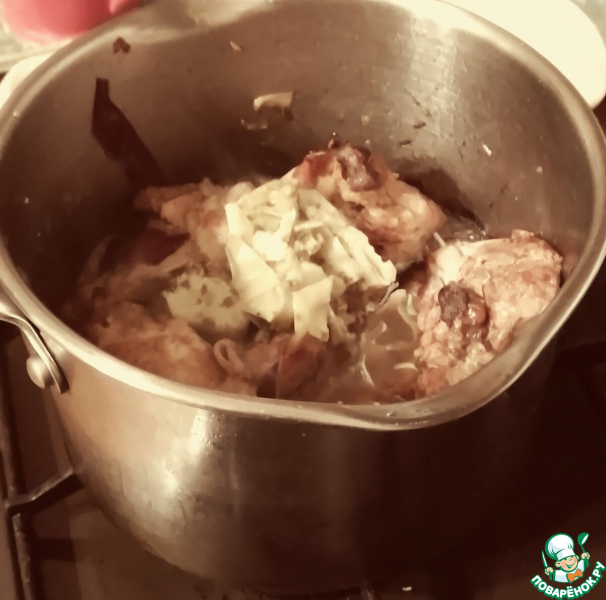 Курица с панчеттой и артишокаии