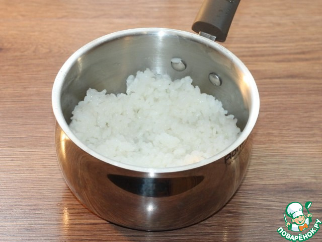 Куриные котлеты на кабачковой подушке