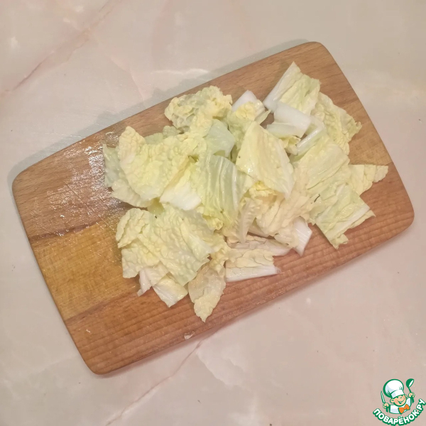 Легкий салат с огурцами и оливками