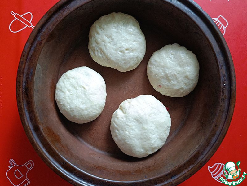 Маковые булочки с протёртой черникой