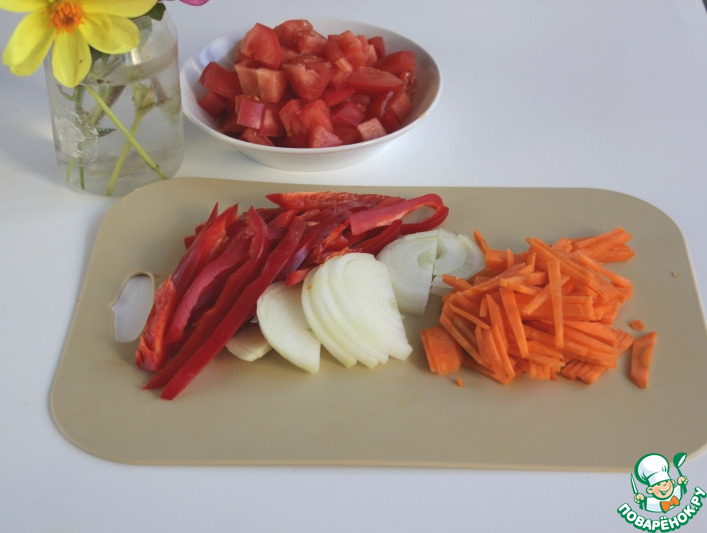 Минтай с овощами