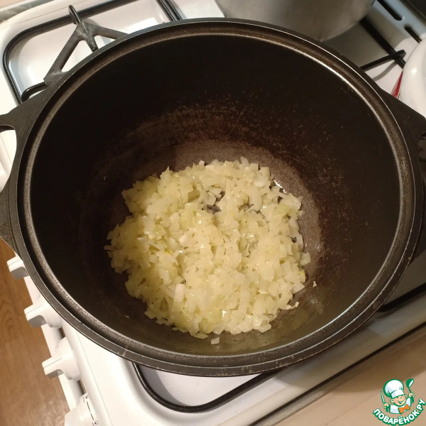 Мясо с фасолью в томатном соусе