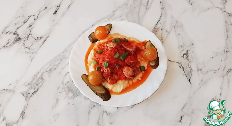 Мясо в томатном соусе на сковороде