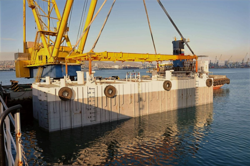 Морские дроны уничтожили один из трех нефтеналивных причалов в Новороссийске