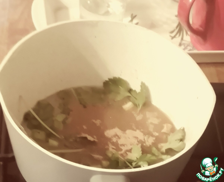 Морской лещ с зелёным луком, имбирем