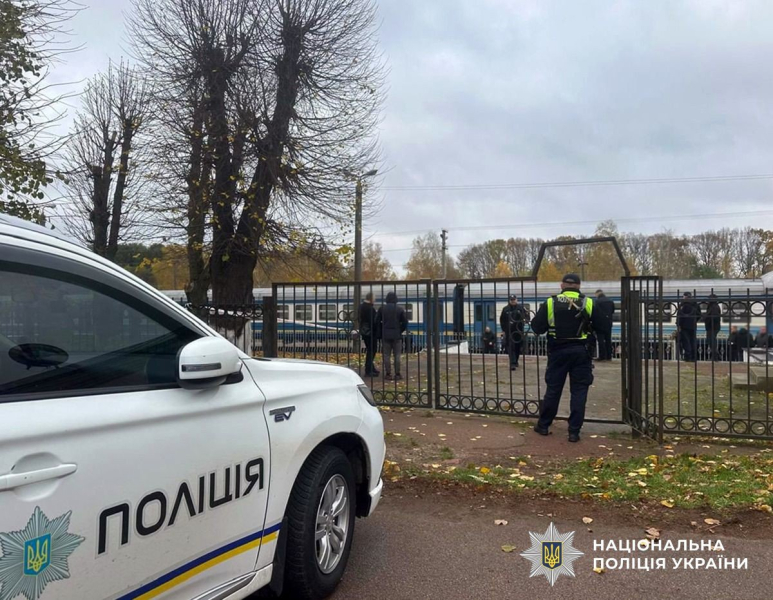 На Житомирщине возле поезда харьковчанин взорвал взрывчатку: есть погибшие и пострадавшие | ФОТО