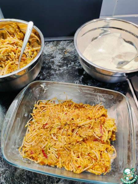 Насыпной пирог с грушами и яблоками