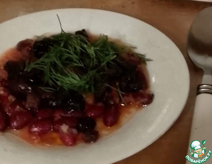 Натёртые помидоры, фасоль с оливковой пангритатой